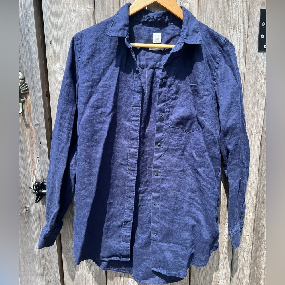 Gap Women’s Boyfriend Linen Button Up
